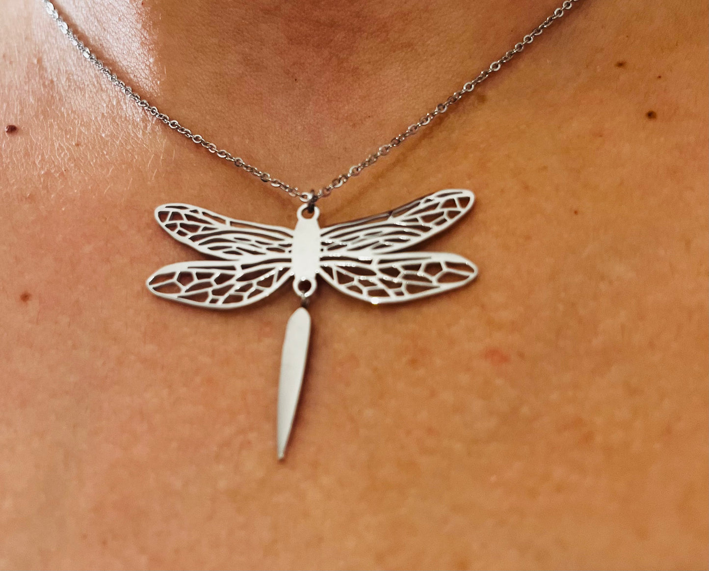 Collar Libélula en Acero
