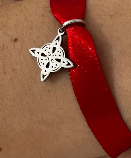 Pulsera Protección con nudo de bruja en acero